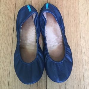 California Navy Tieks size 9